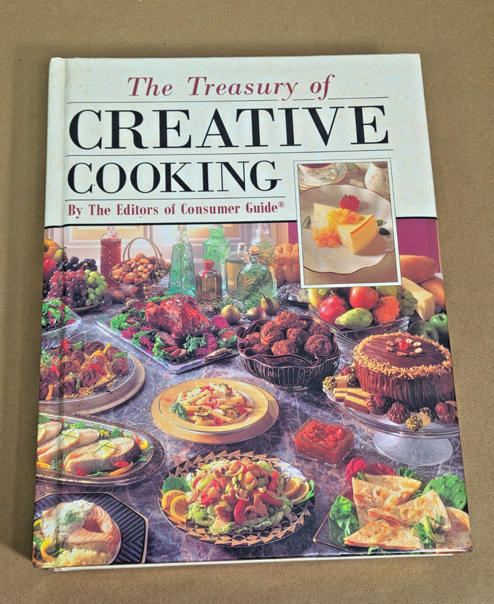 Vintage 1992 Treasury of Creative Cooking Cookbook - Gold Gilded Edges HC VG+